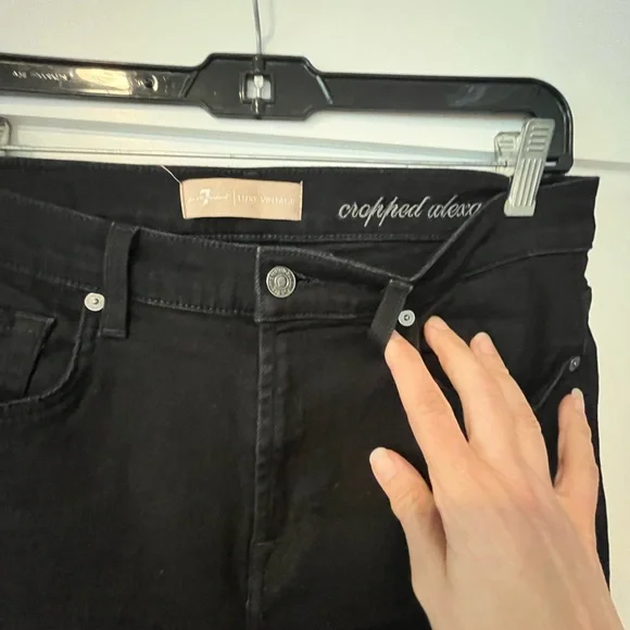 High-Rise Wide-Leg Jeans in Dark Gray - Picture 3 of 7